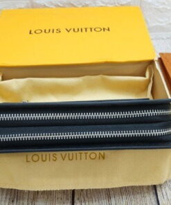 clutch cam tay louis vuitton voc28 3