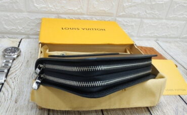 clutch cam tay louis vuitton voc28 7