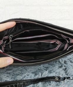 Clutch cầm tay khóa số vân cá sấu CT23-D